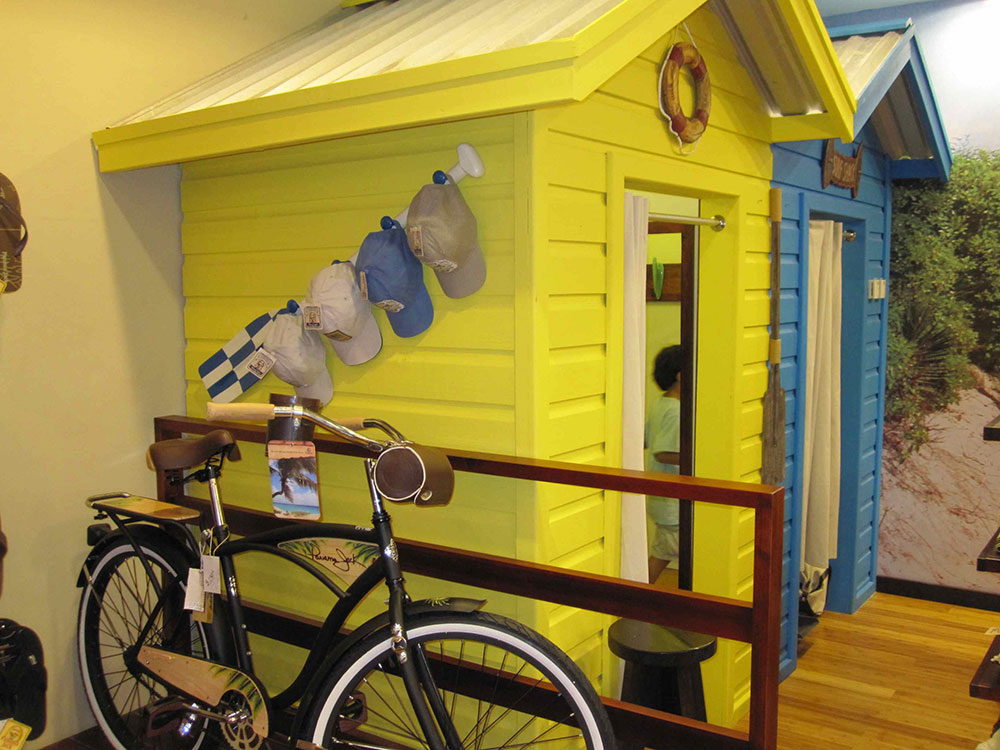 Panama Jack Roatan dressing room “cabanas”