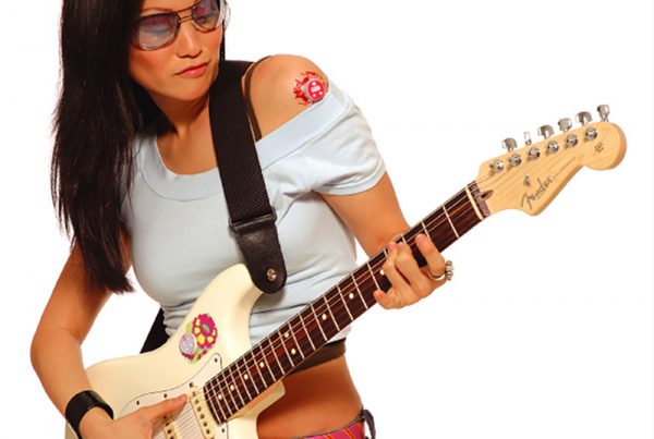 Old Navy : capturing consumers' attention with fresh products and co-branding that's a natural